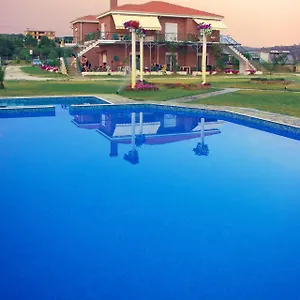 Ξενοδοχείο με διαμερίσματα Kiki's Place, Νικήτη